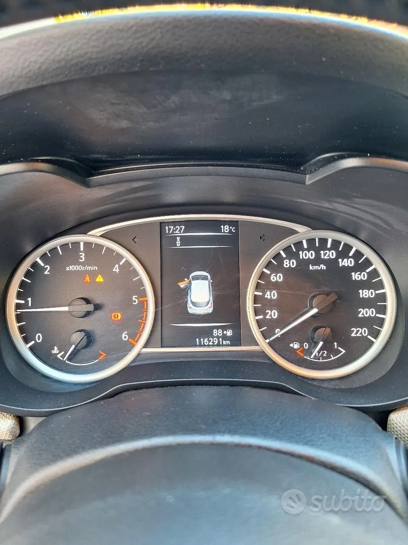 Nissan Micra 2017 photo 4