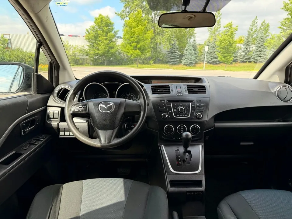 Mazda Mazda5 2013 photo 4