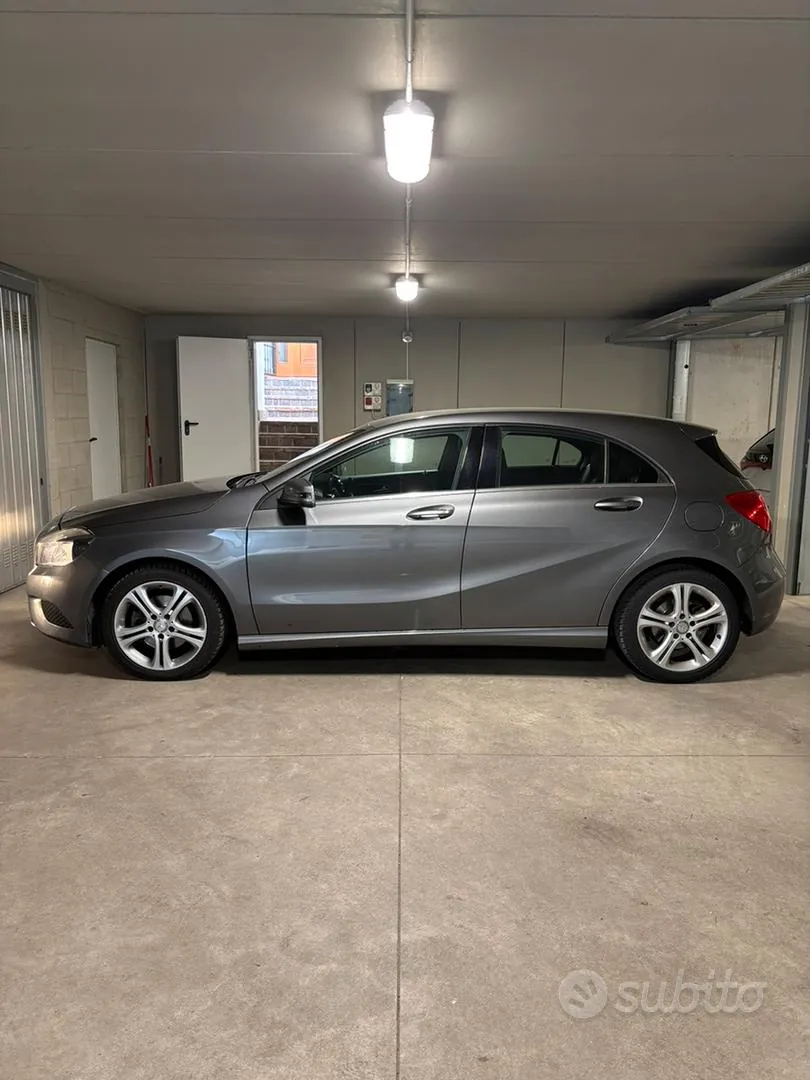 Mercedes-Benz A-Class 2013 photo 2
