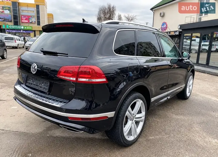 Volkswagen Touareg 2015 photo 3