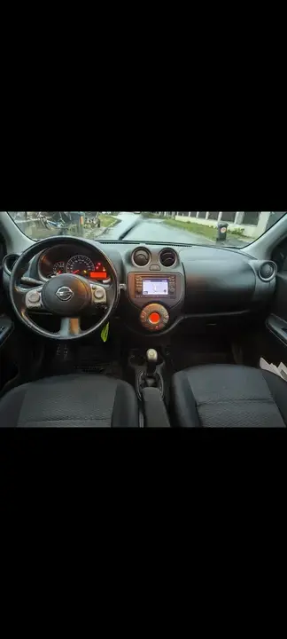 Nissan Micra 2011 photo 2