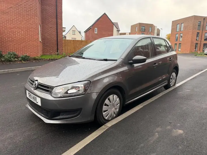 Volkswagen Polo 2011 photo 3