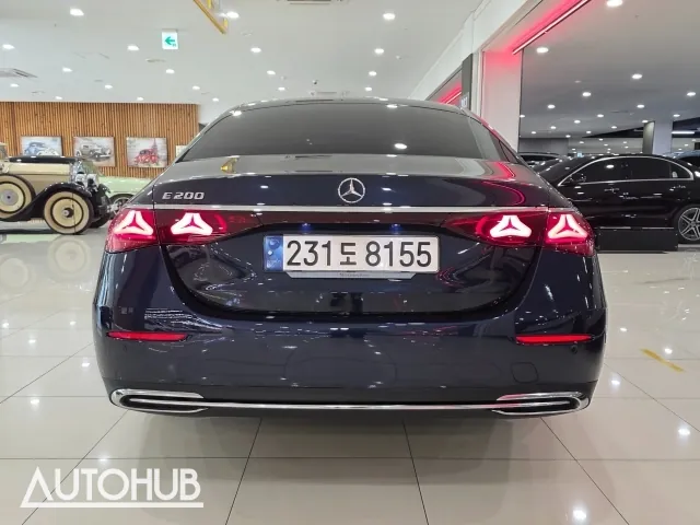 Mercedes-Benz E-Class 2024 photo 4