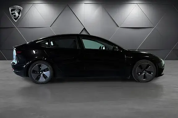 Tesla Model 3 2022 photo 4