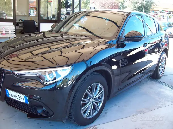 Alfa Romeo Stelvio 2022 photo 2