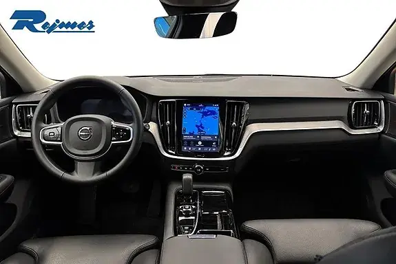 Volvo V60 2025 photo 2