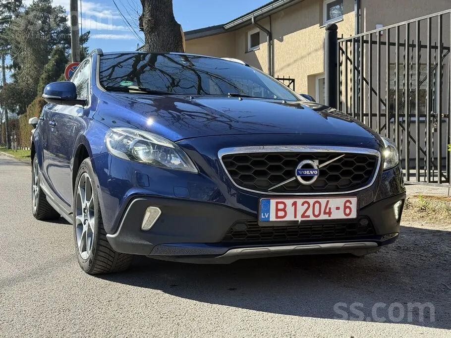 Volvo V40