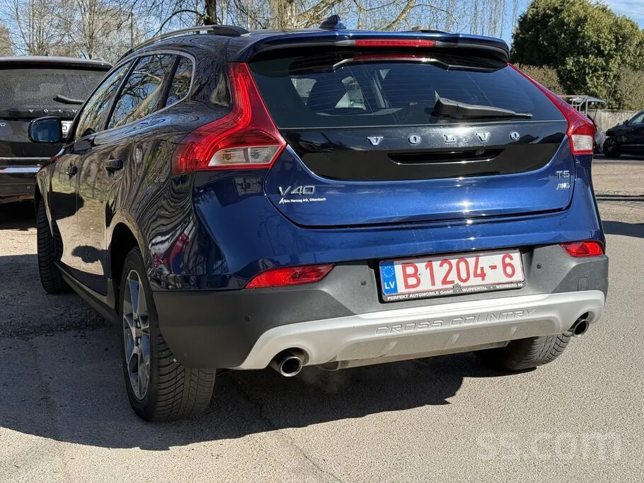 Volvo V40 2015 photo 4