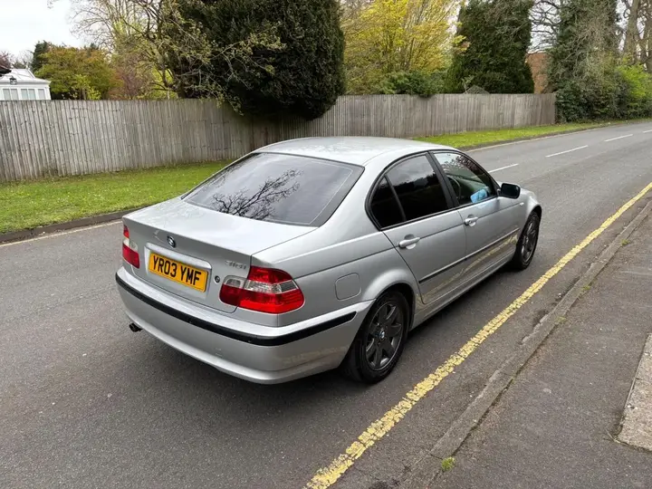 BMW 3 Series 2003 photo 4