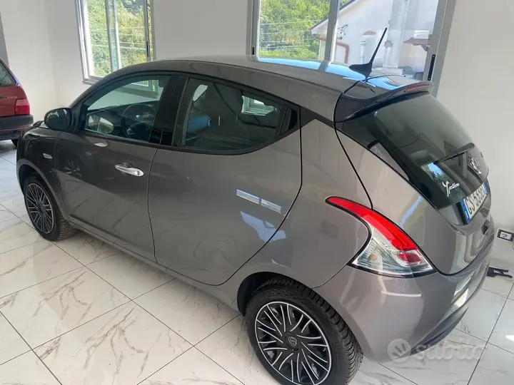 Lancia Ypsilon 2023 photo 4