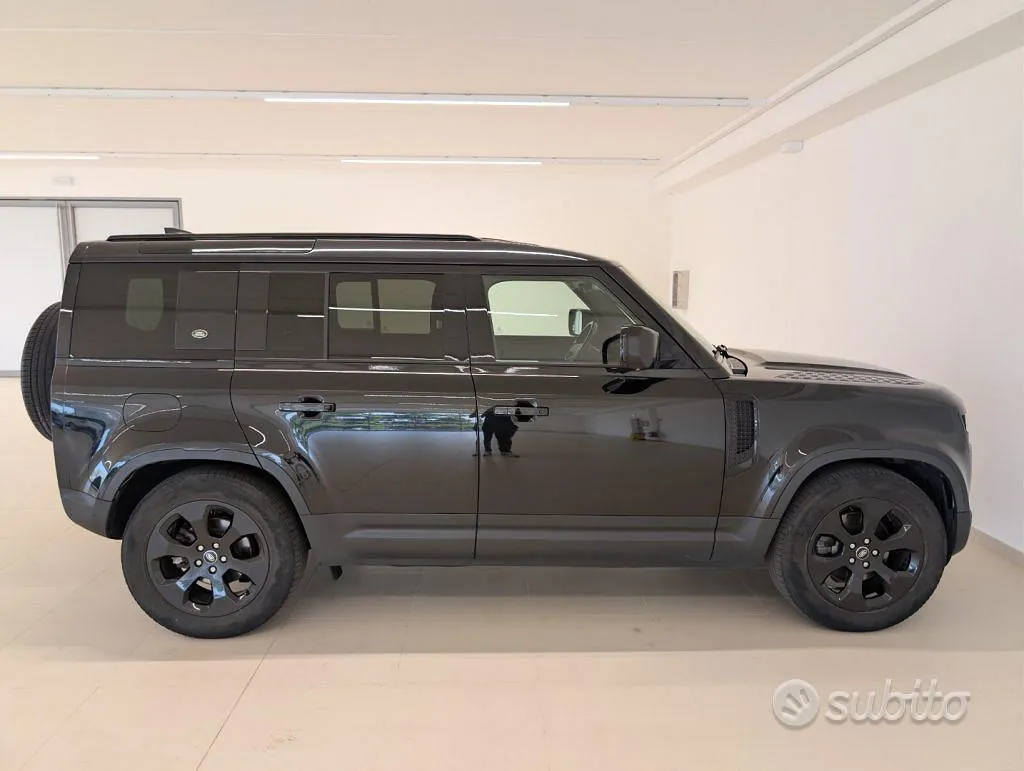 Land Rover Defender 2021 photo 5