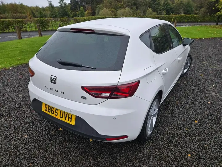 Seat Leon 2015 photo 4