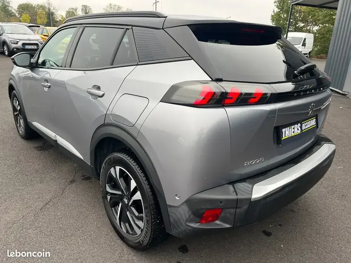 Peugeot 2008 2021 photo 3