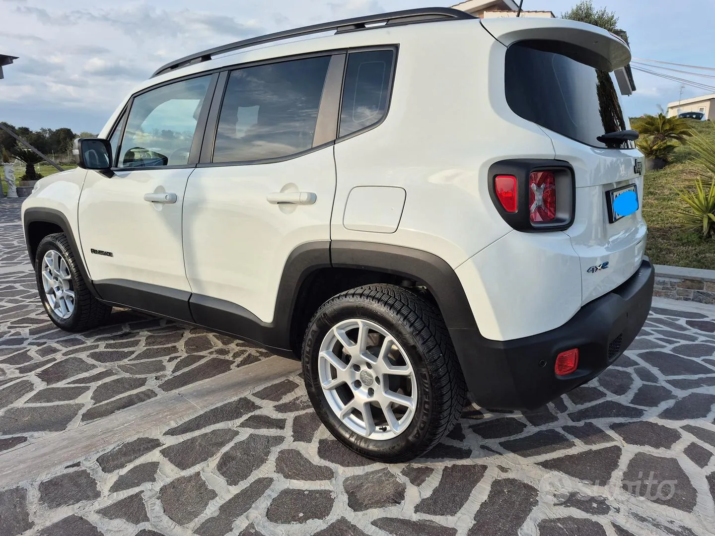 Jeep Renegade 2021 photo 2