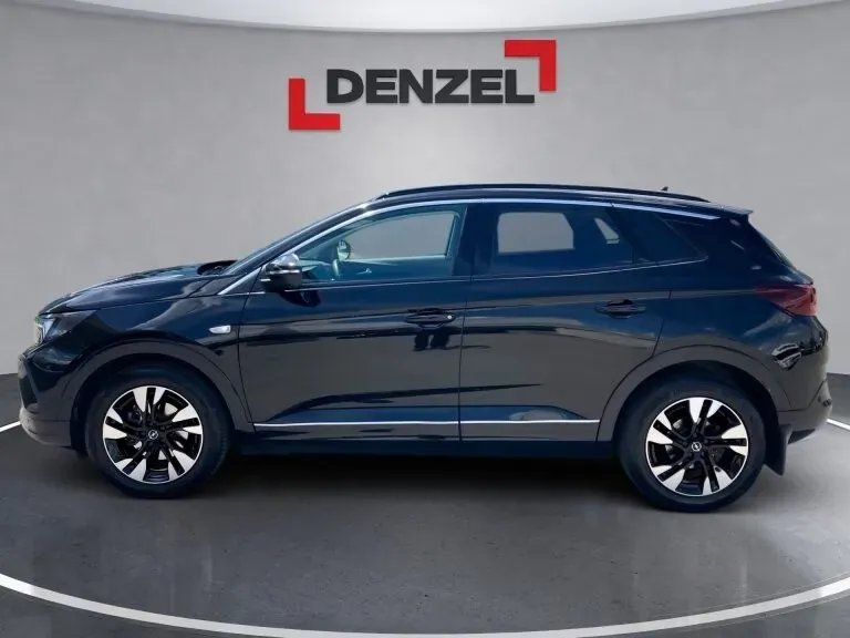 Opel Grandland X 2022 photo 2