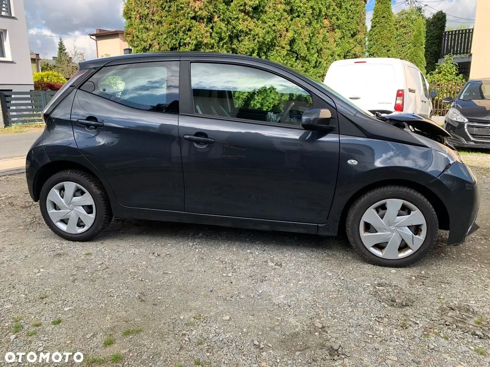 Toyota Aygo 2016 photo 2