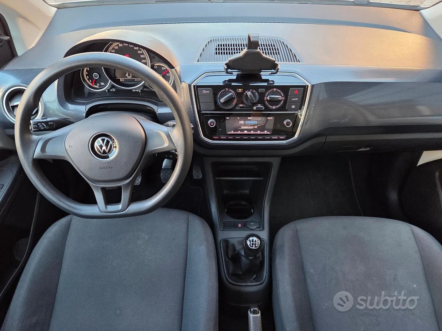 Volkswagen Up 2024 photo 5