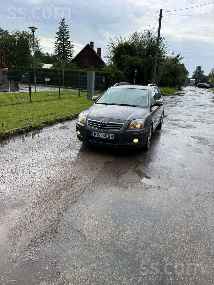 Toyota Avensis 2007 photo 2