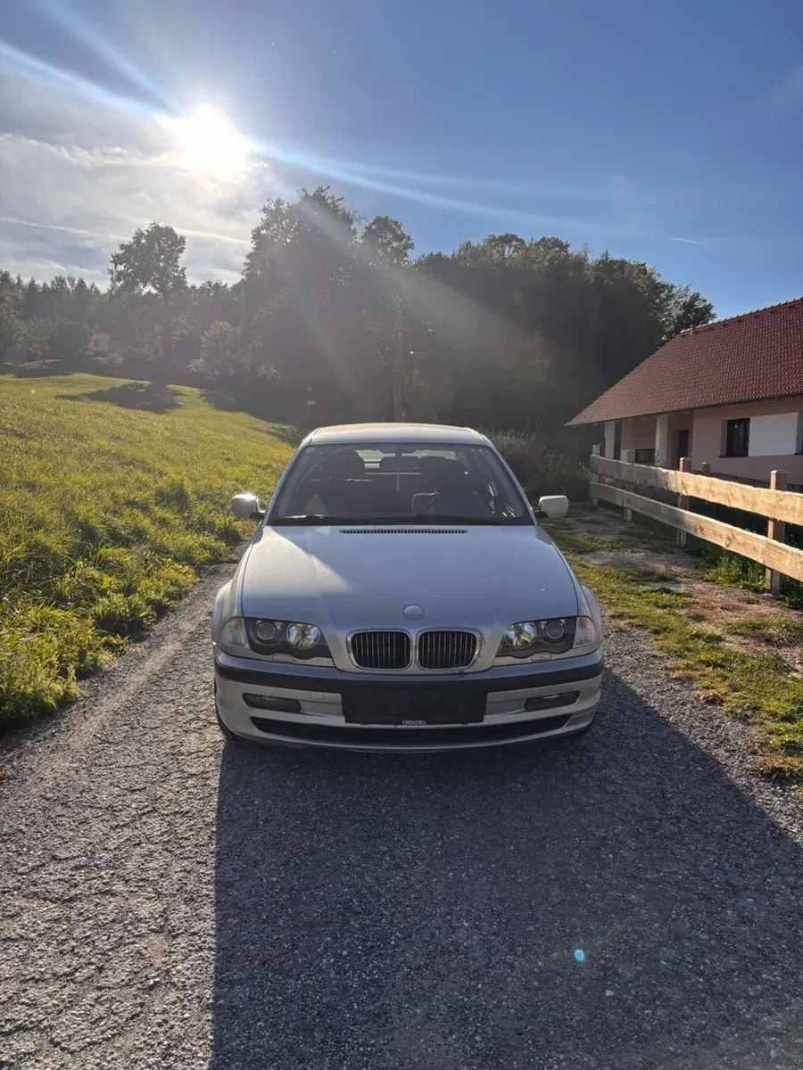 BMW 3 Series 2000 photo 2
