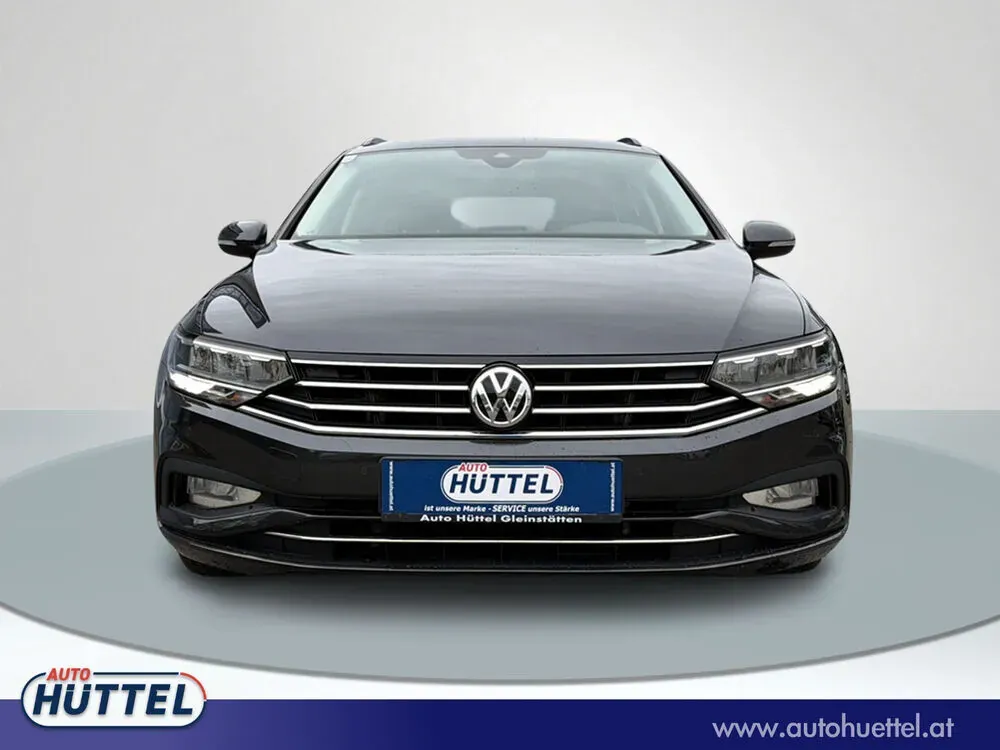 Volkswagen Passat 2019 photo 2