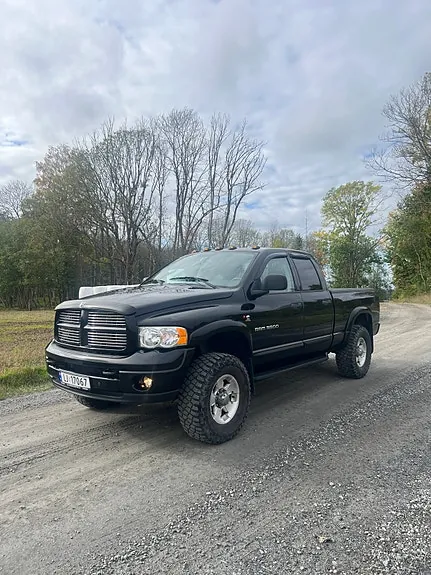 Dodge Ram 3500 2005 photo 3