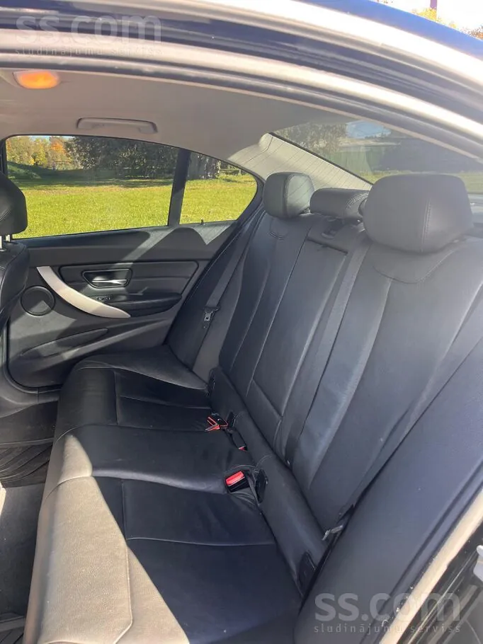 BMW 318 2015 photo 3