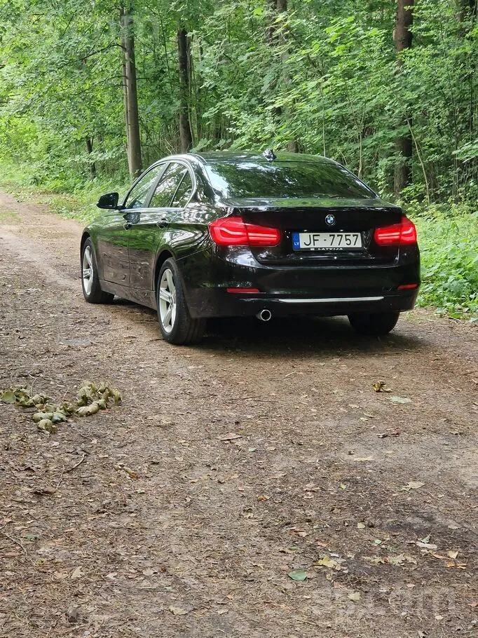 BMW 318 2015 photo 5