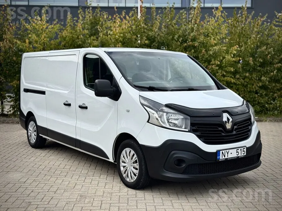 Renault Trafic 2015 photo 2