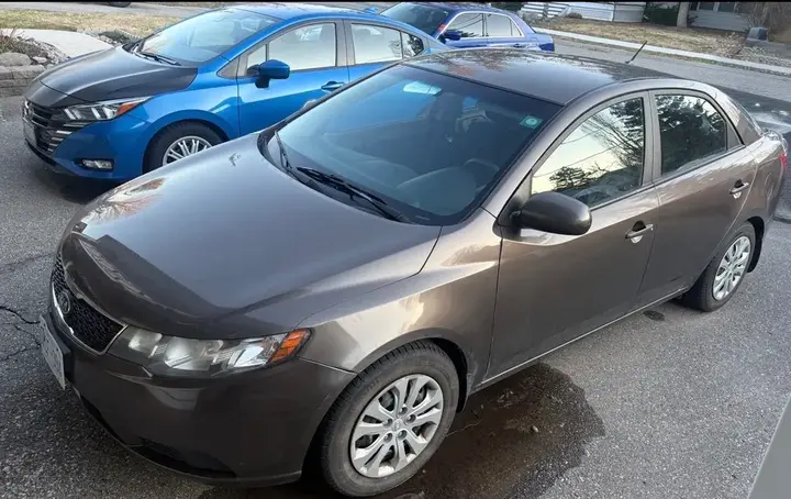 Kia Forte 2013 photo 2