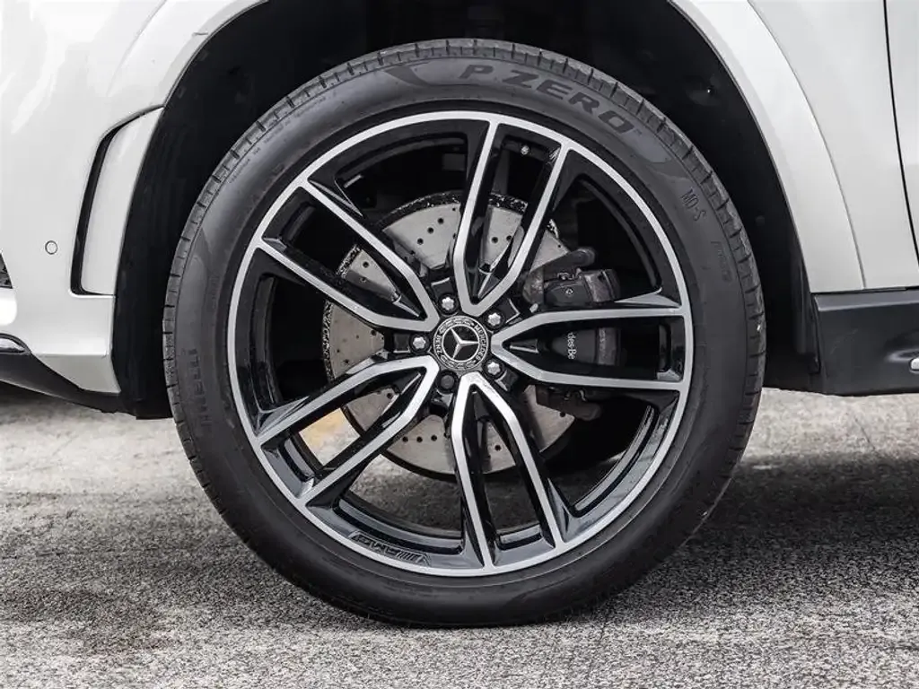 Mercedes-Benz Gls 2023 photo 4