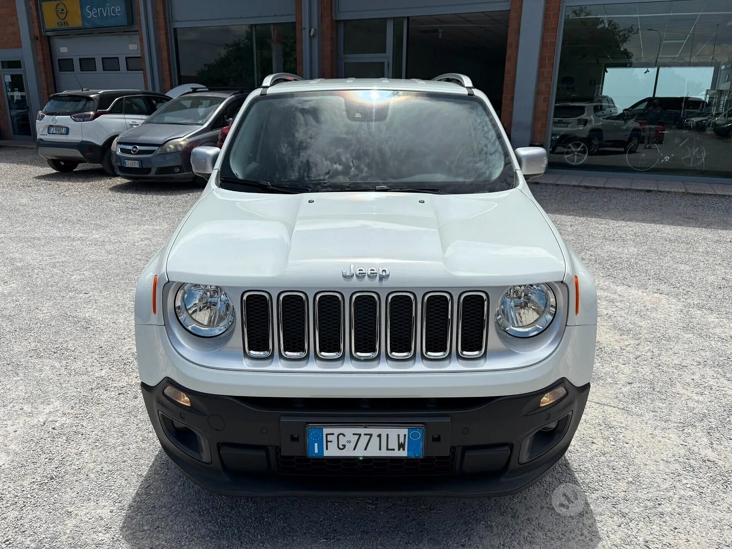 Jeep Renegade 2017 photo 2