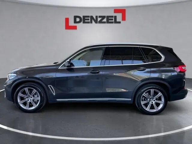 BMW X5 2022 photo 2