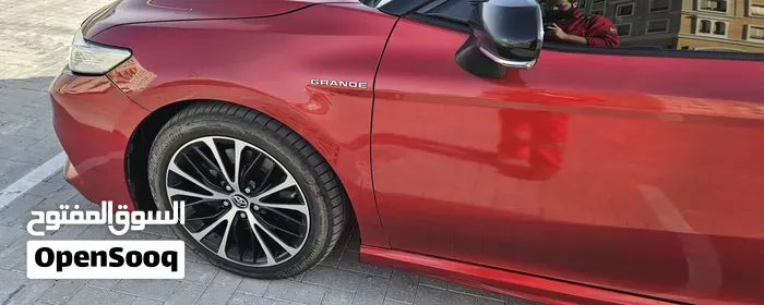 Toyota Camry 2018 photo 3