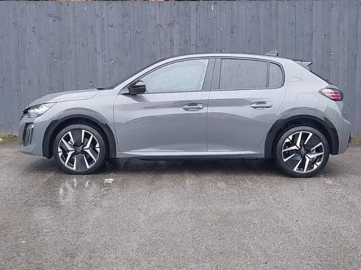Peugeot E-208 2026 photo 4