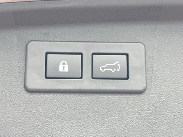 Suzuki Legacysedan 2025 photo 4