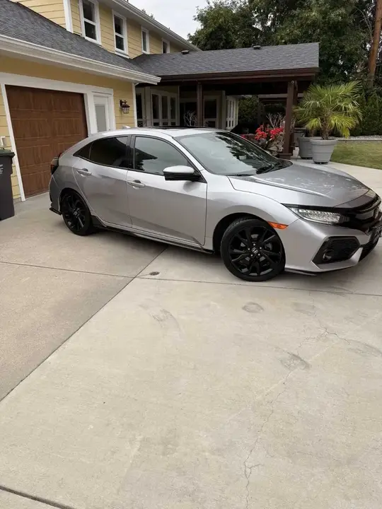 Honda Civic 2018 photo 2
