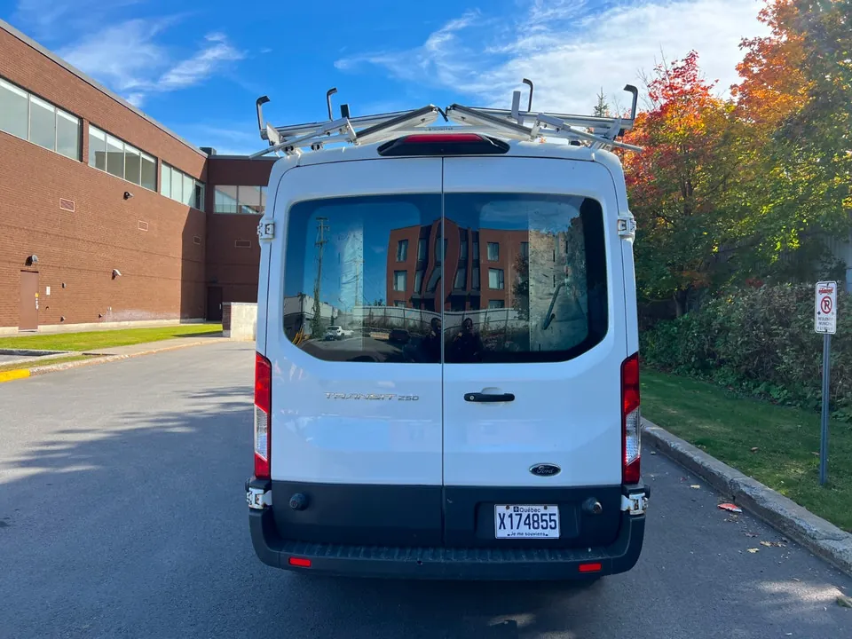 Ford Transit 2018 photo 4