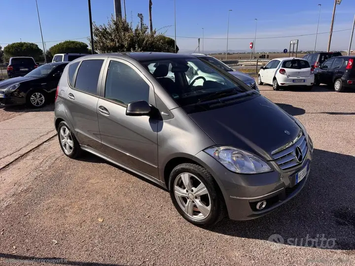 Mercedes-Benz A 180