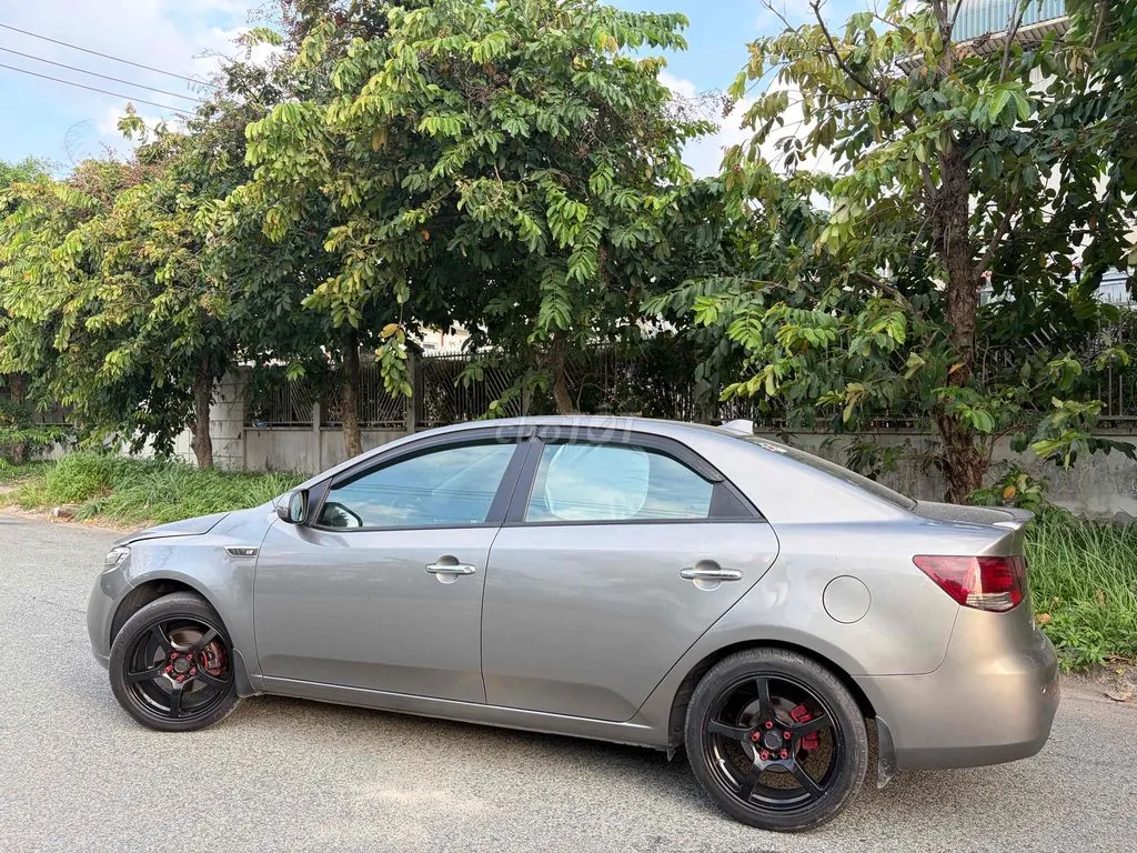 Kia Forte 2010 photo 3
