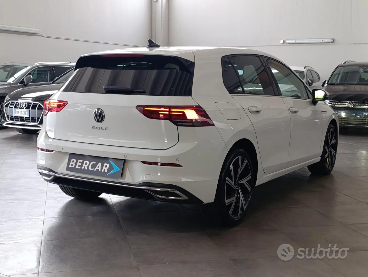 Volkswagen Golf 2024 photo 4