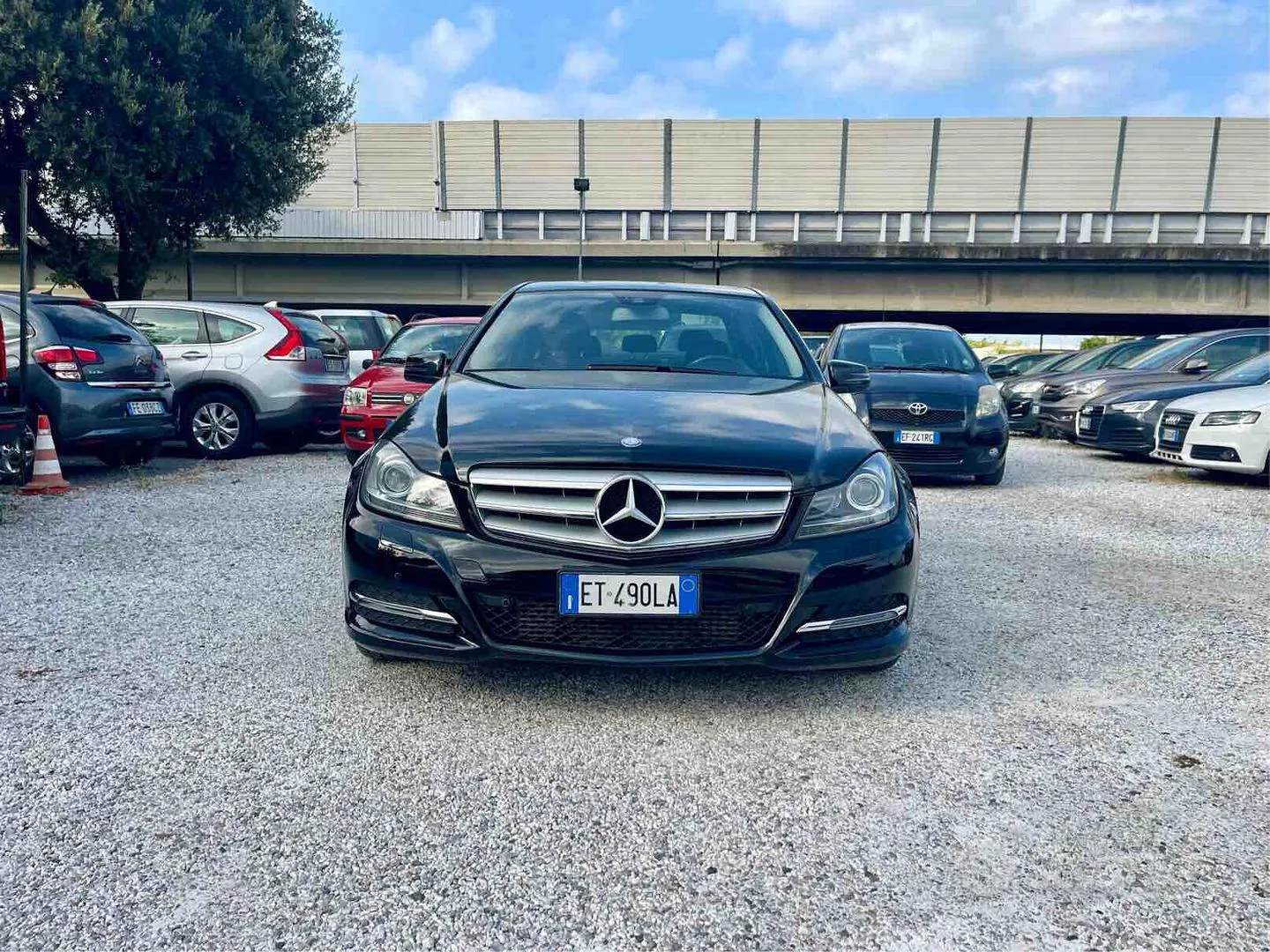 Mercedes-Benz C 200 2013 photo 2