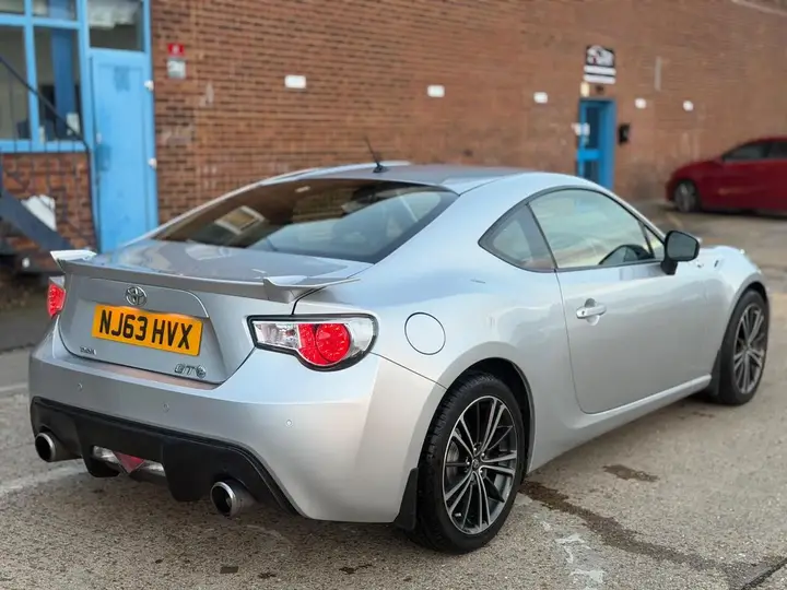 Toyota Gt86 2013 photo 4