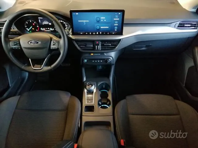 Ford Focus 2025 photo 5