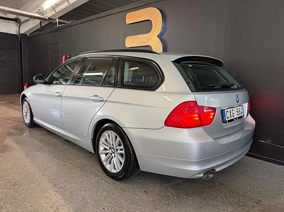 BMW 318D 2010 photo 3