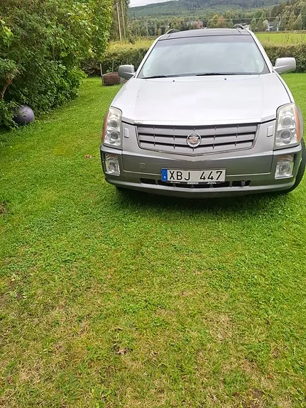 Cadillac Srx 2005 photo 2