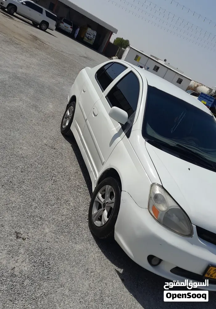 Toyota Echo 2003 photo 3
