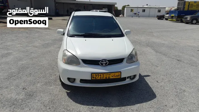 Toyota Echo 2003 photo 2