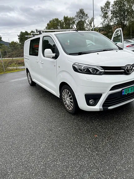 Toyota Proace 2021 photo 2