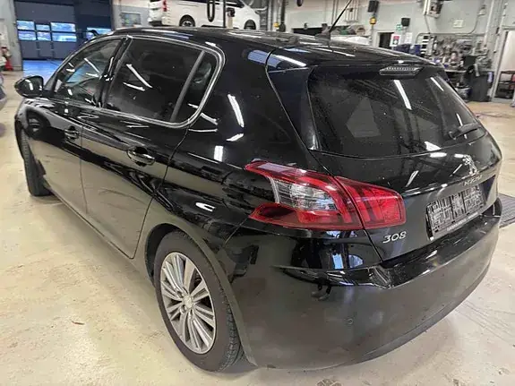 Peugeot 308 2018 photo 3