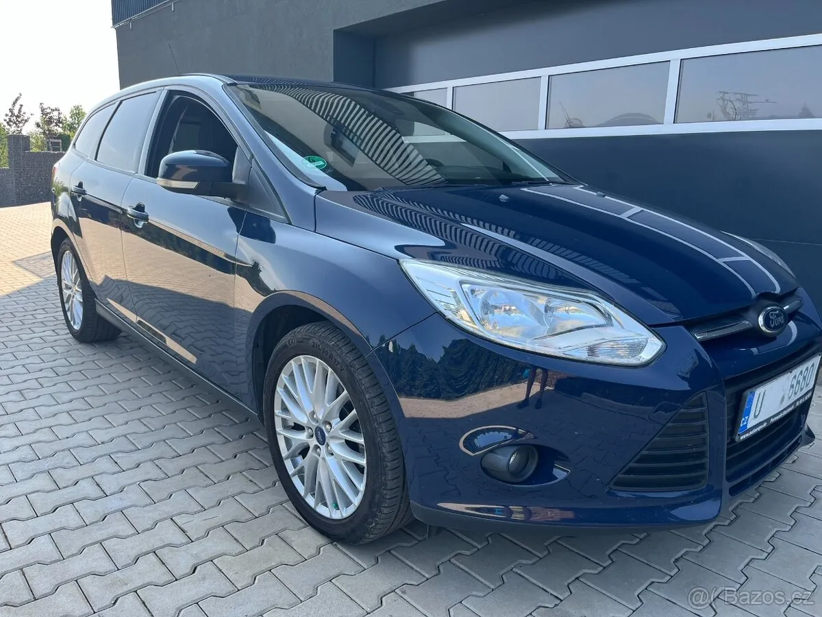 Ford Focus 2014 photo 2